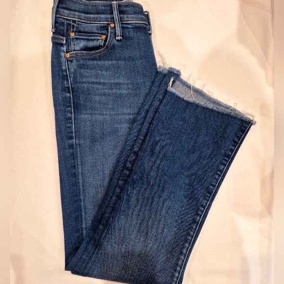 MOTHER Jeans Size 26, The Insider Crop Step Fray In Excellent Condition - Picture 9 of 10